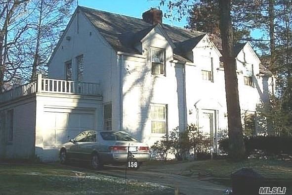 2nd image of 156 Craig Ave