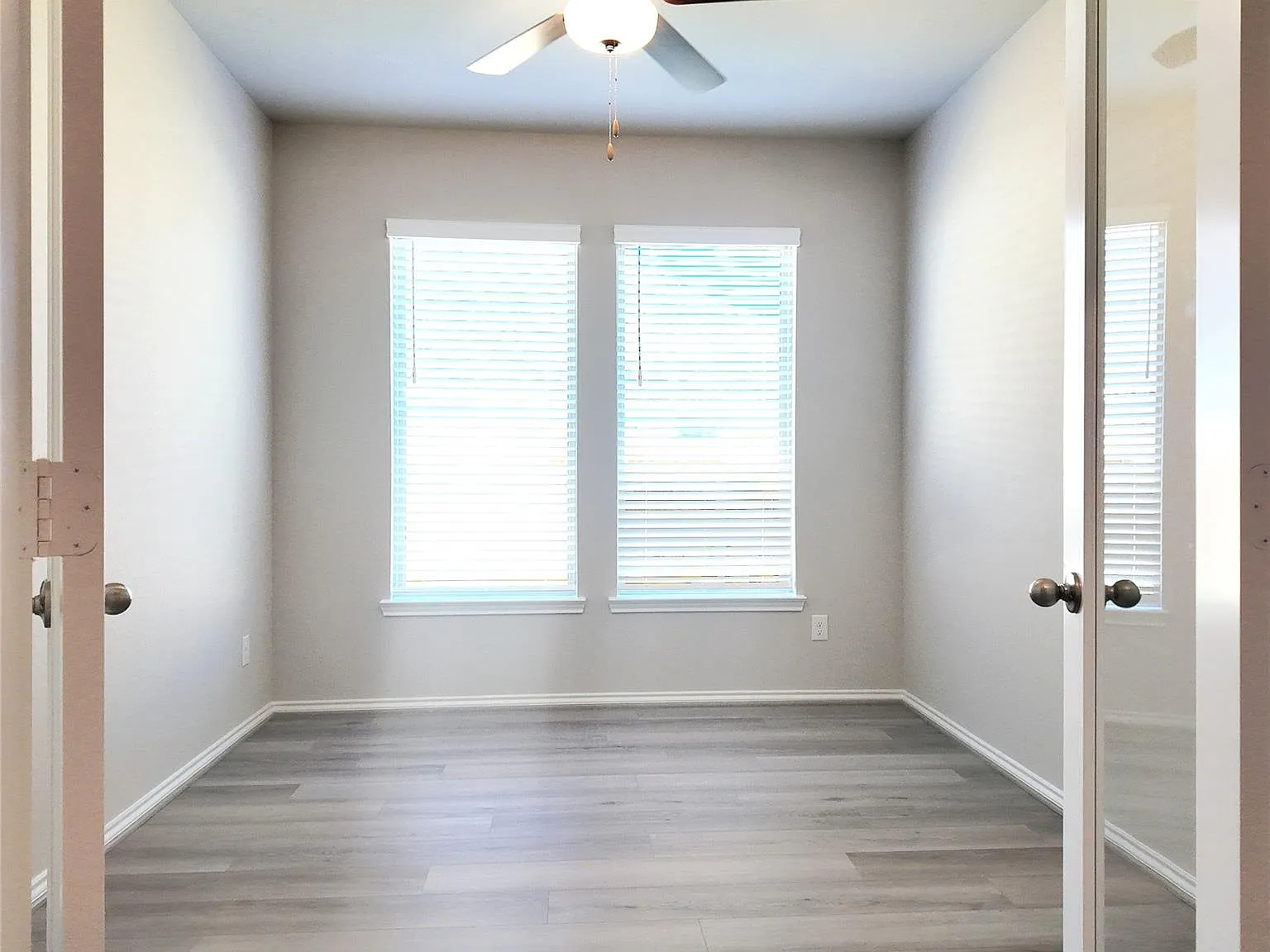 4 bed, 3.0 bath, 2534 sqft, $2,950 — Photo 4