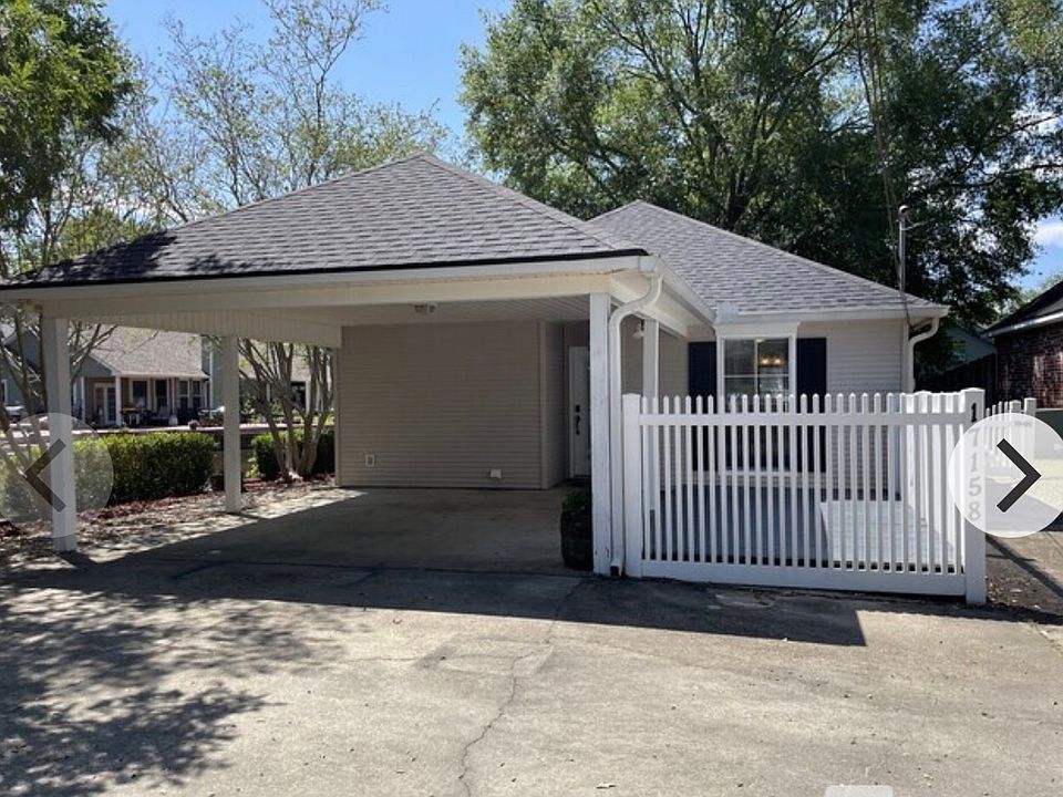 Front of House / Driveway
