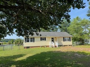 1584 Cottage Dr, Summerton, SC 29148