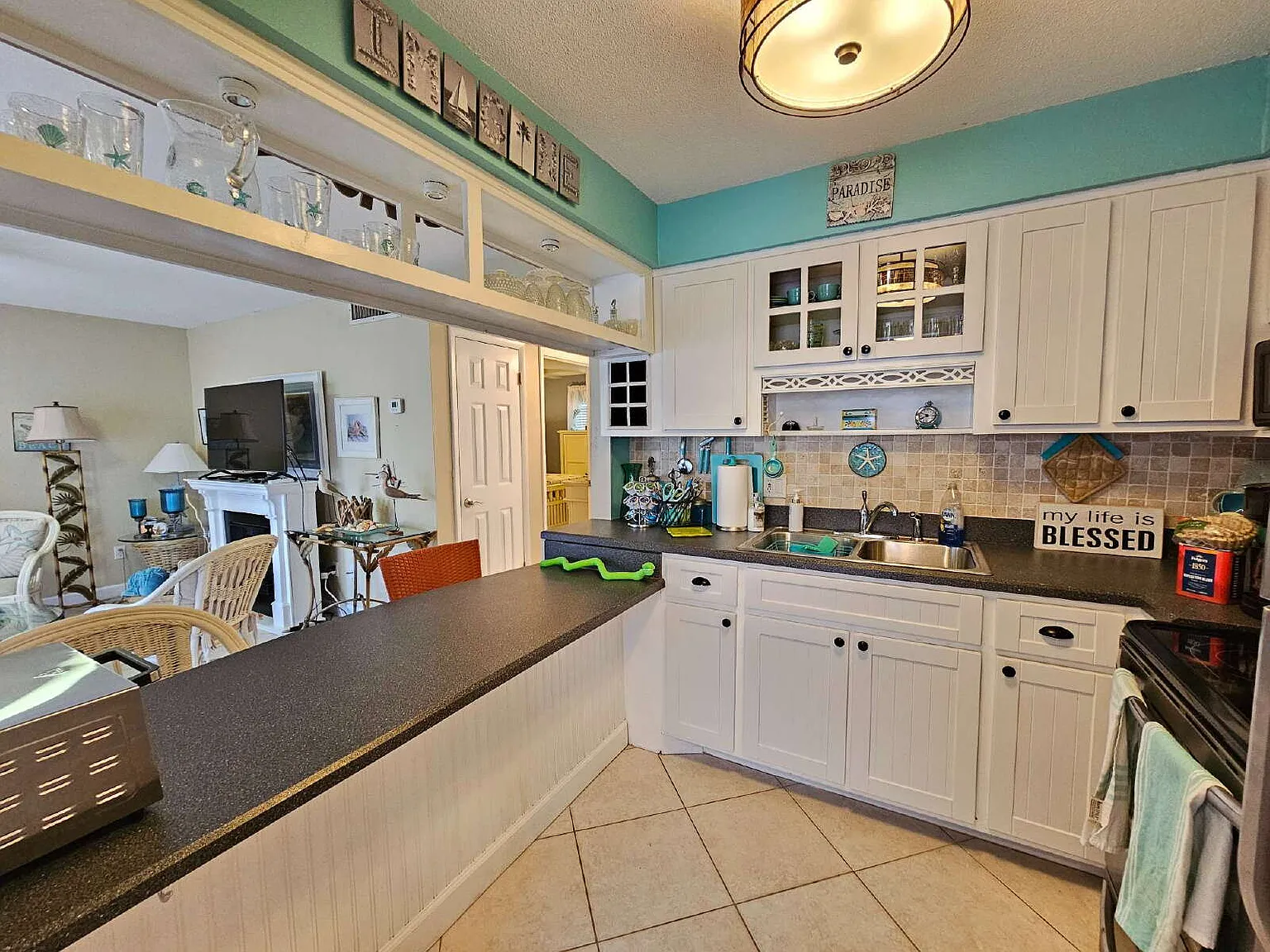 2 bed, 1.0 bath, 750 sqft, $2,400 — Photo 3