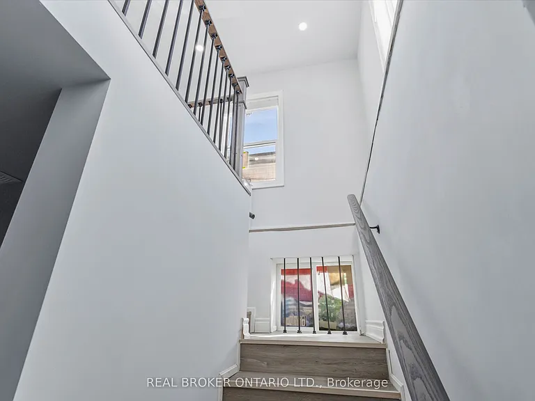 134 Celina St #1 — Photo 11