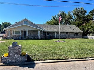 5700 SE 3rd St, Midwest City, OK 73110