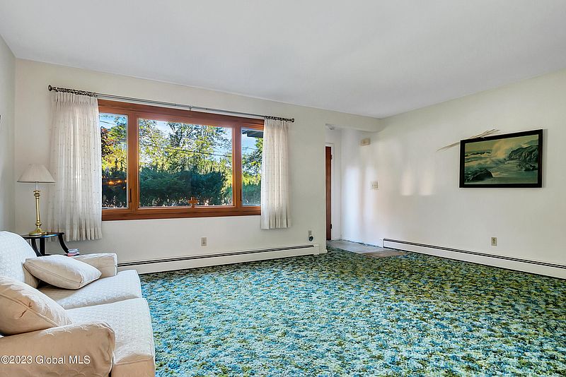 2nd image of 9 Clearview Boulevard
