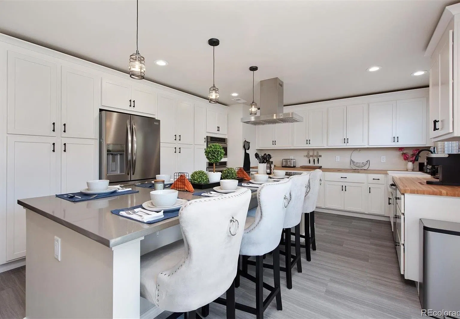 4 bed, 1.5 bath, 1584 sqft, $2,750 — Photo 3