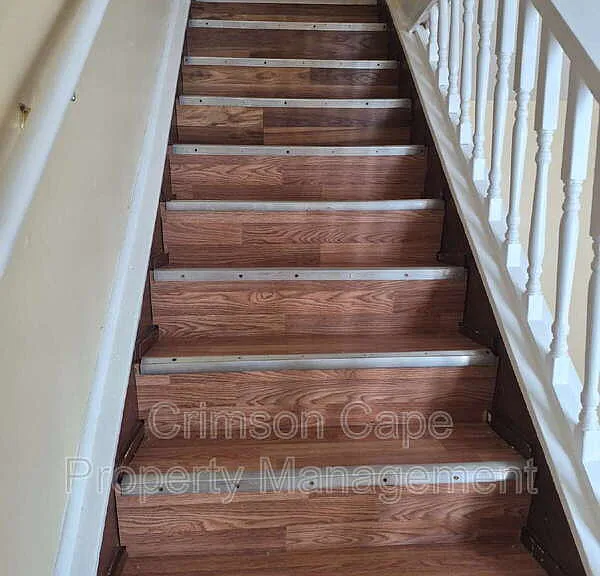 58 E Broadway St — Photo 10