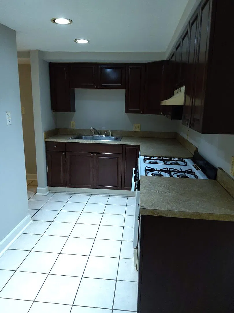 3040 St. Paul St. — Photo 2