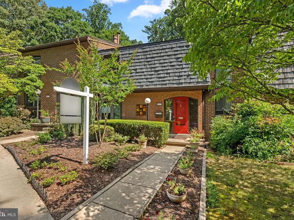 10857 Deborah Dr, Rockville, MD 20854