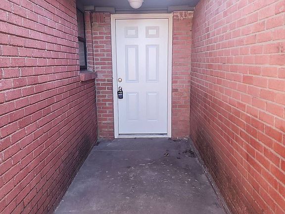 5th image of 108 SE 56th St