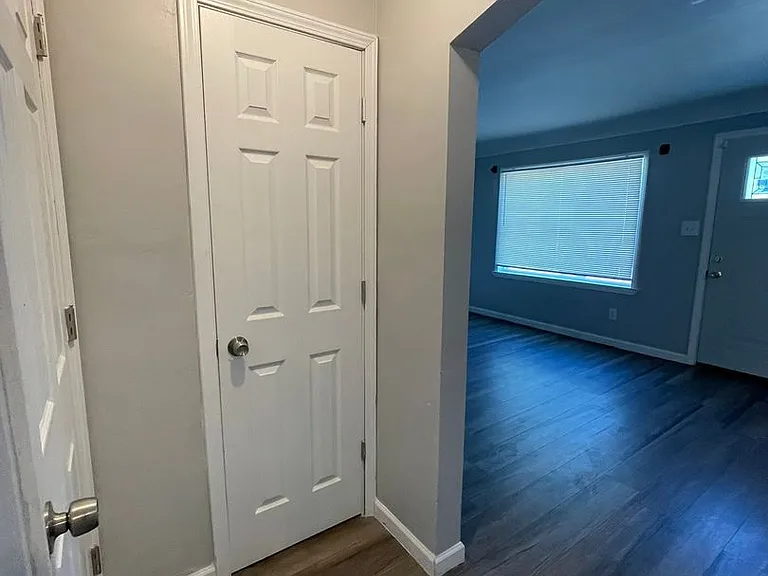 14570 Cherrylawn St — Photo 10