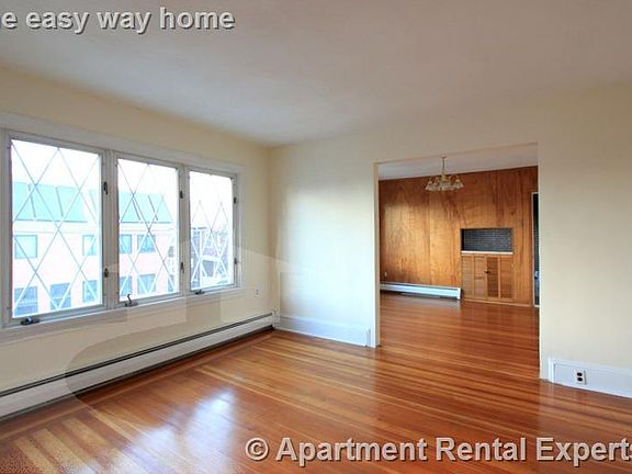 4th image of 544 Main St #2