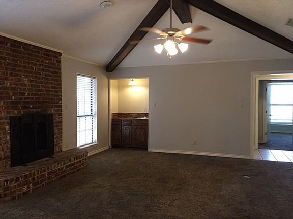4th image of 10 Fernwood Dr #10
