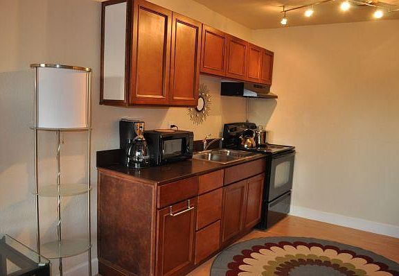 3rd image of 1710 Coal Pl SE APT 9