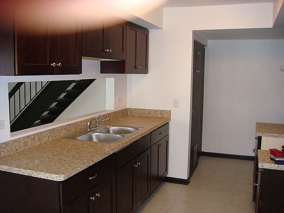 5th image of 231 Dakota Ct Unit B
