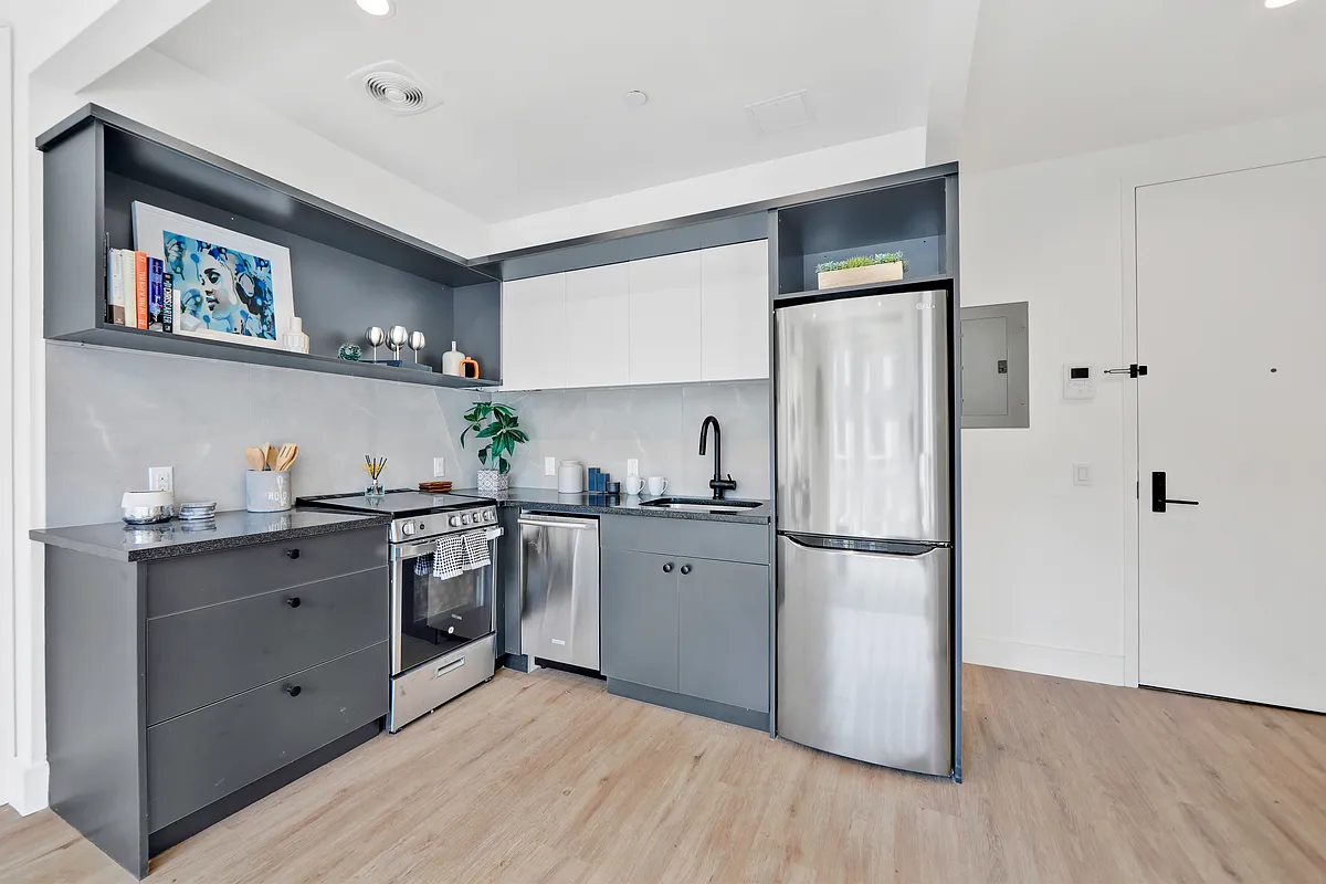 Building Photo - 2175 Bergen St #601B