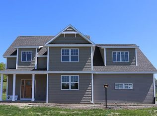 192 Lape Rd, Rensselaer, NY 12144