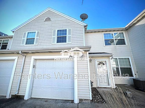 3rd image of 3911 NE Gardenia Ln