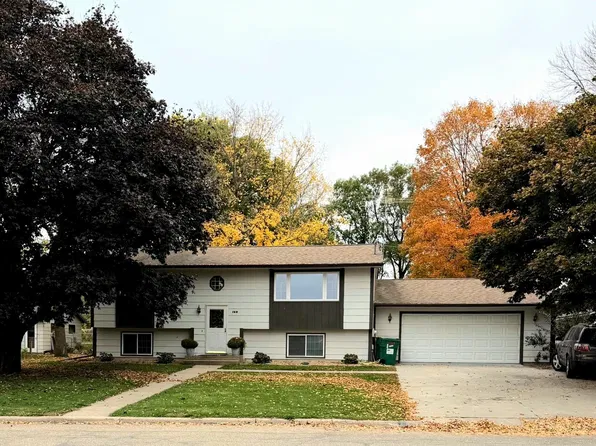 160 Johnson Ave NW, Cokato, MN 55321
