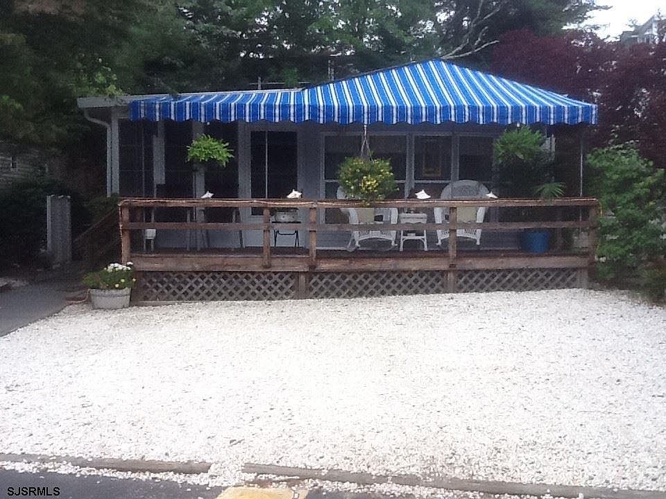 1st image of 34 S Lake Dr