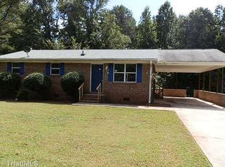 379 Garden Dr, Lexington, NC 27292