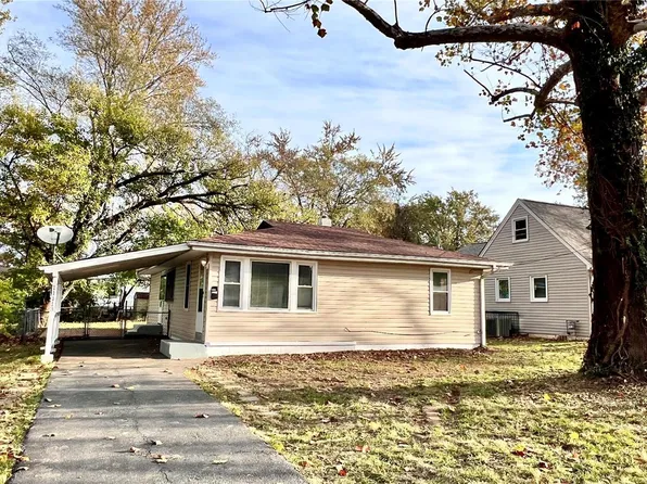 11113 Florence Ave, Saint Ann, MO 63074