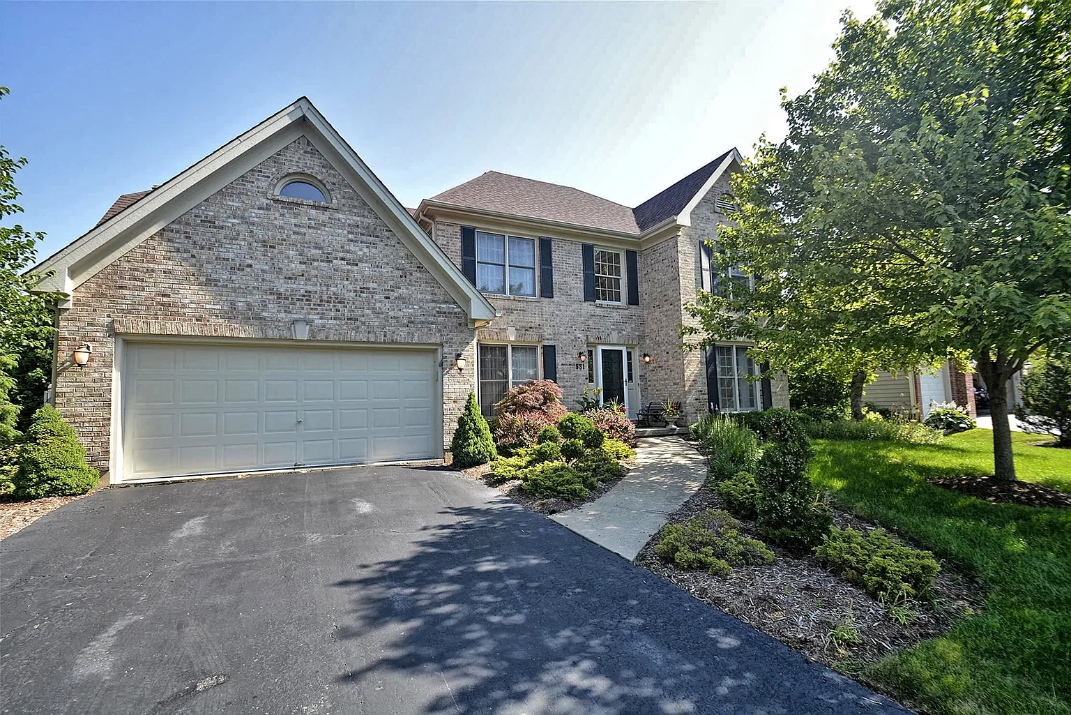 581 Tanager Ln photo 1