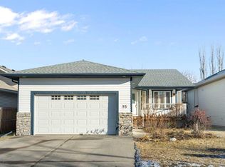 95 W Cambridge Glen Dr, Strathmore, AB T1P1W1