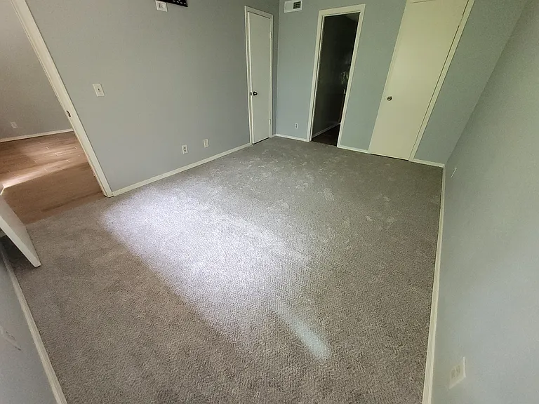 11130 Stratford Dr #315 — Photo 8