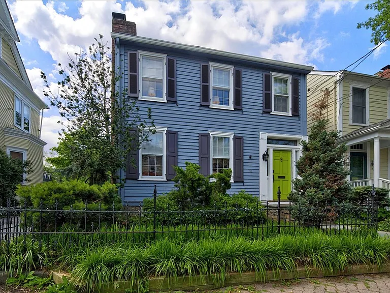 14 W Delaware Ave — Photo 1