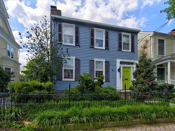 14 W Delaware Ave, Pennington, NJ 08534