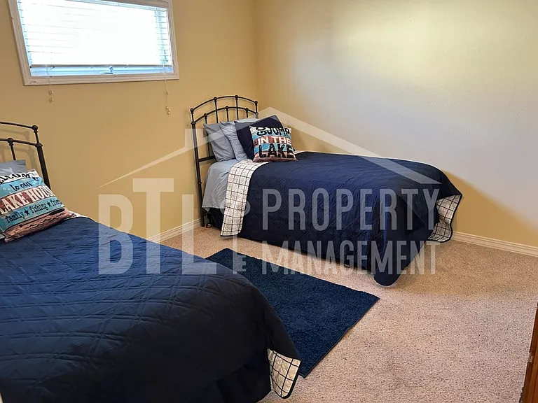 134 Lake Village Ln — Photo 47
