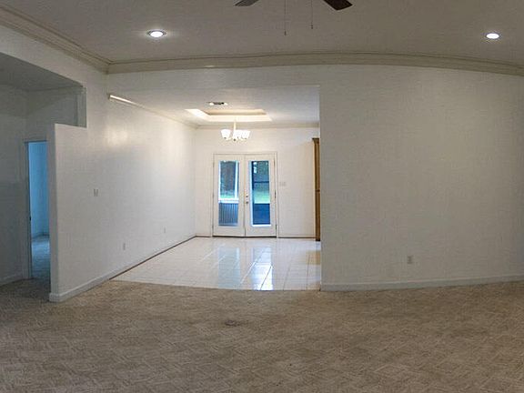 5th image of 8616 Bayou Castelle Dr