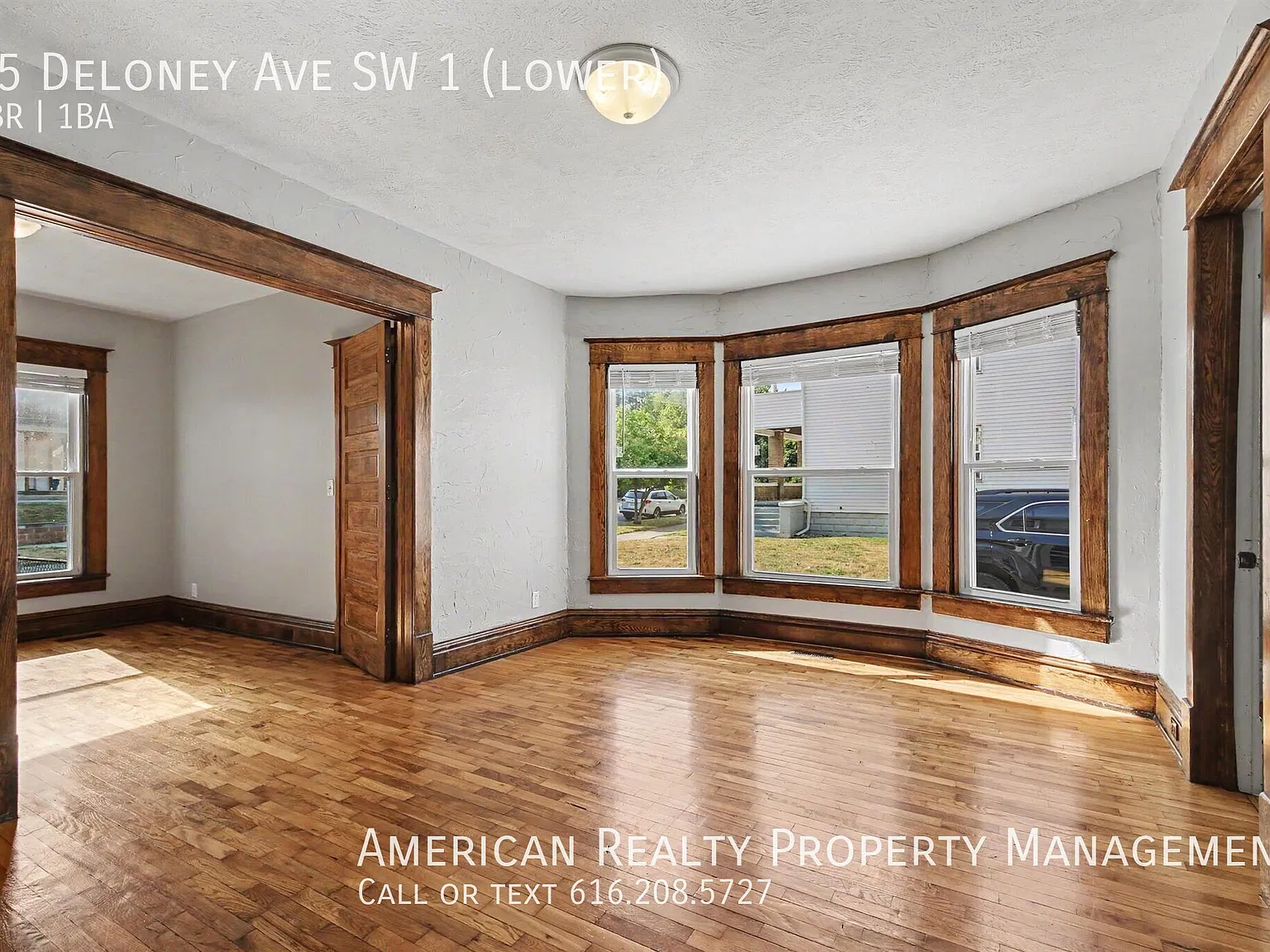 15 Deloney Ave SW — Photo 2