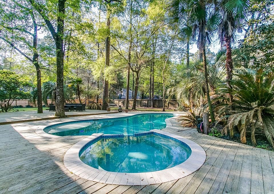 1st image of 2818 Kings Forest Dr