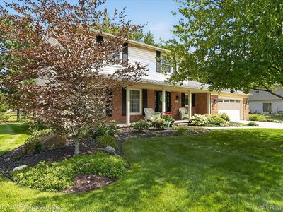 17634 Country Club Dr, Livonia, MI, 48152