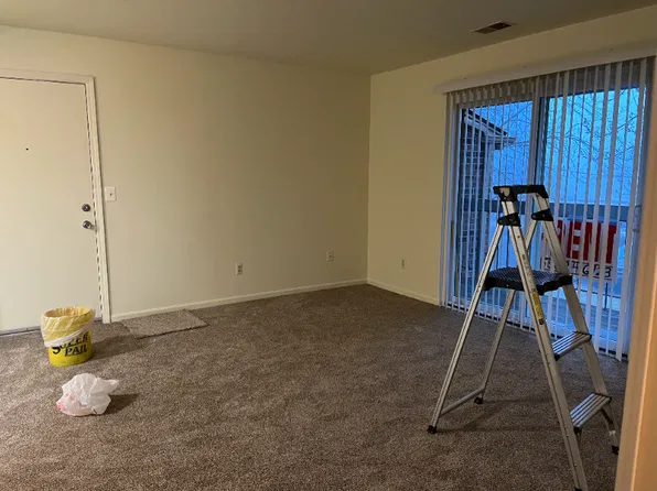 34630 Clarkson Dr W APT 54, Fraser, MI 48026