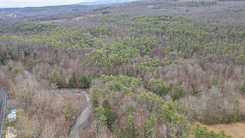 3rd image of 4875-4879 Potter Hollow Road