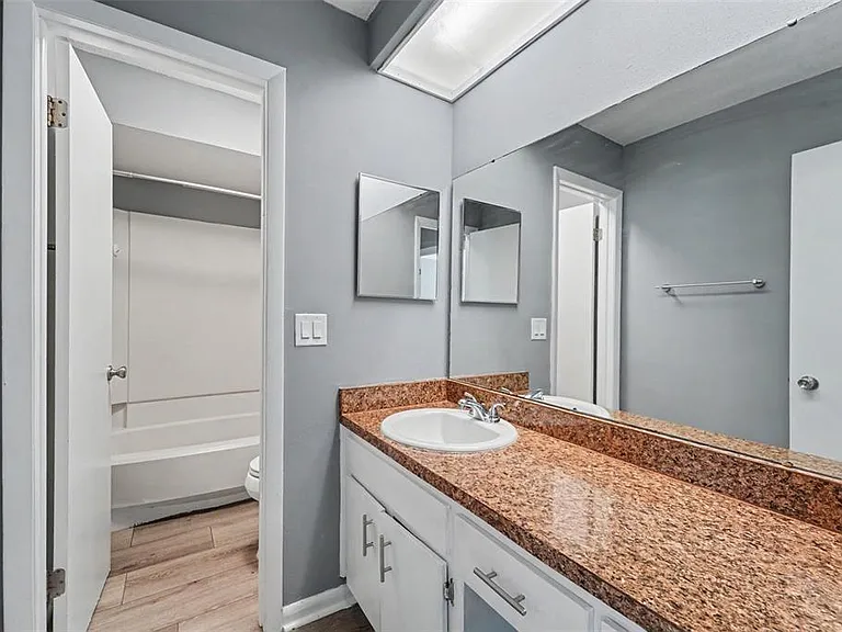 14806 Morning Dr — Photo 24