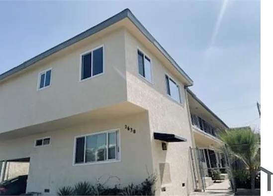 2630 S Hobart Blvd #CALL — Photo 1