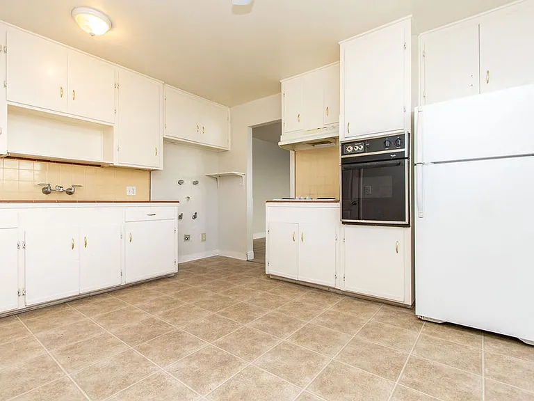 121 Starr Ave #A-D — Photo 5
