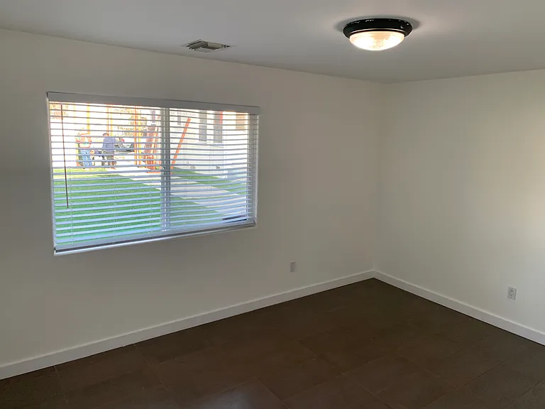 4635 Lindblade Dr #B — Photo 16