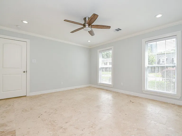 707 Thistlewood Dr — Photo 13