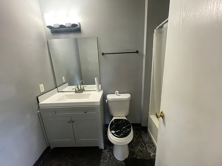 12500 Woodside Ave — Photo 20