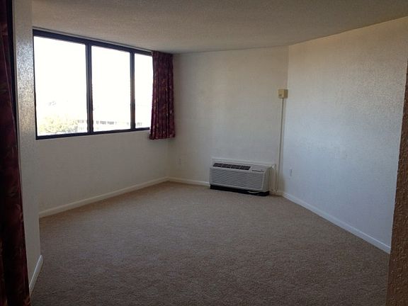 2nd image of 9550 Shore Drive Sands Ocean Clb #818