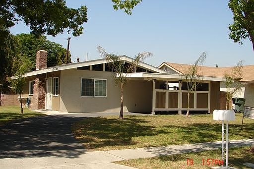 1st image of 2606 Poplar St
