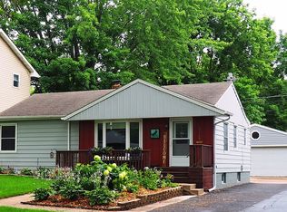 2160 Bush Ave, Saint Paul, MN 55119