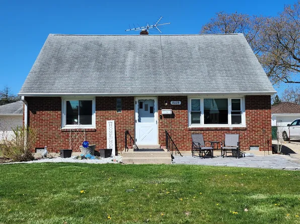 8028 Merrimac Ave, Burbank, IL 60459