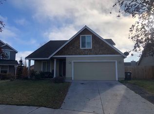 1924 NW Joshua Tree Ct, Redmond, OR 97756