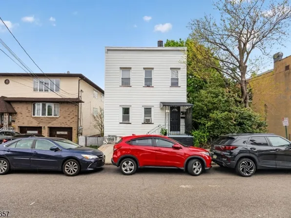 165 Macarthur Ave, Garfield City, NJ 07026