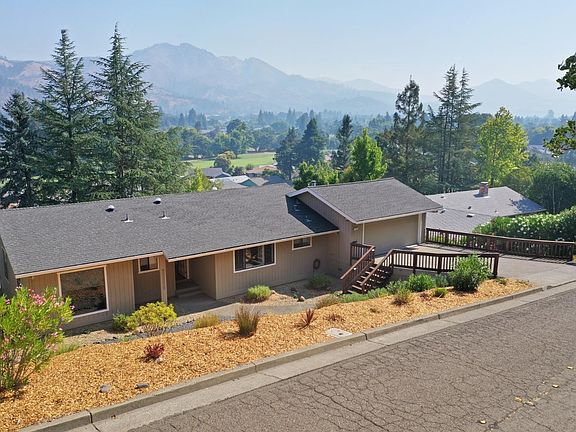 2nd image of 460 Hillsdale Drive